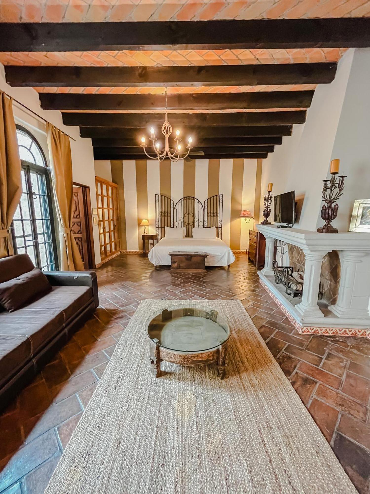 Casa Liza Bed and Breakfast Σαν Μιγκέλ ντε Αγιέντε Εξωτερικό φωτογραφία